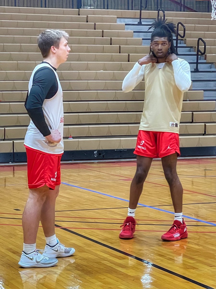 Otterbein_MBB's tweet photo. 🔴⚪️🗣THE SEASON IS HERE‼️

#GoCards🏀📸 https://t.co/IicWHRiAFO