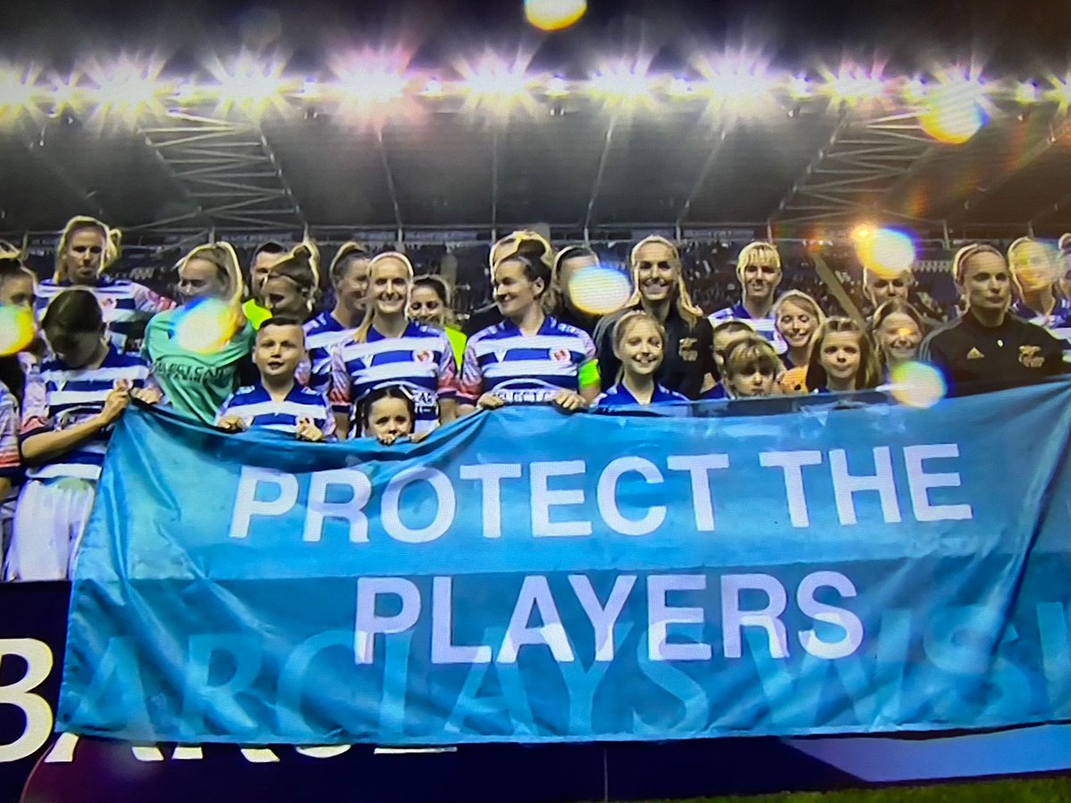 KTaylor (@k_taylor1985) on Twitter photo Awesome experience for these girls to be <a href="/ReadingFCWomen/">Reading FC Women</a> mascots tonight in front of their biggest crowd and on Sky Sports! Awesome experience for these girls to be <a href="/ReadingFCWomen/">Reading FC Women</a> mascots tonight in front of their biggest crowd and on Sky Sports!