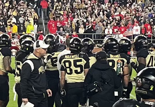 JoshRinger5's tweet photo. Thank you for the invite to visit Purdue for a fun game day. Great to see @EastCentralFB alum @Alex_12Maxwell out there. Congrats @BoilerFootball on the W.#BoilerUp @TMossbrucker @CoachNatePurdue @coachdavidelson @MickWalker247 @JeffBrohm @AllenTrieu @IndianaPreps @Bryan_Ault https://t.co/YBakxqfy5P