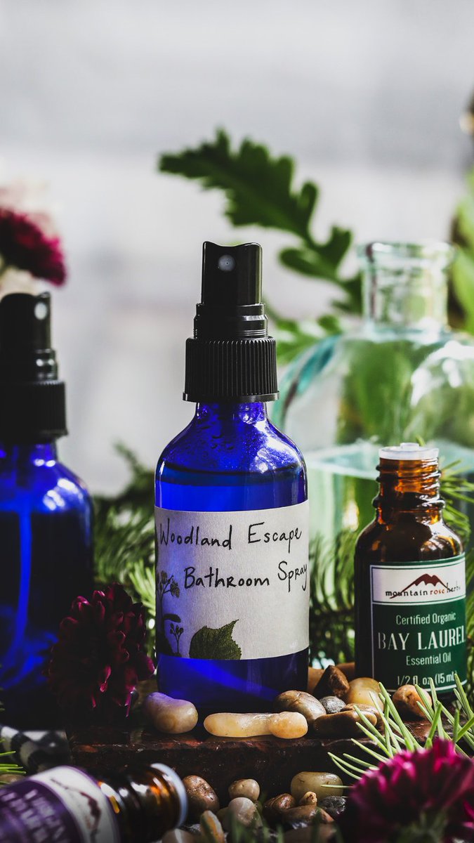 An easy, inexpensive “Poo-Pourri™” spray is a handy recipe to have in your #DIY toolkit. Be prepared for your #HolidayGuests by blending a batch of this customizable #ToiletDeodorizer. 
mrh.life/ToiletDeodoriz…