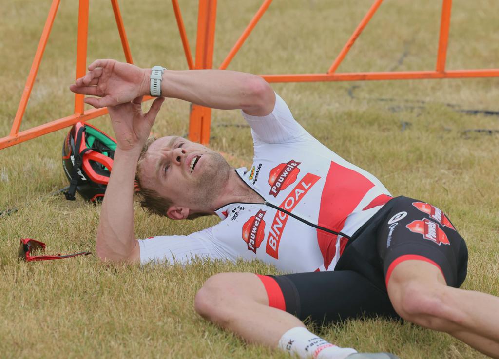 SnowyMountainPhotos (@snowymtnphoto) on Twitter photo When you win <a href="/UCIcyclocrossWC/">UCI Cyclo-cross World Cup</a>
<a href="/CxFayetteville/">CXFayettevilleAR</a> from a 2 up sprint, collapse, and then remember you need to turn off your <a href="/Garmin/">Garmin</a> @IserbytEli @PS_BG_CT #cxworldcup #cyclocross When you win <a href="/UCIcyclocrossWC/">UCI Cyclo-cross World Cup</a>
<a href="/CxFayetteville/">CXFayettevilleAR</a> from a 2 up sprint, collapse, and then remember you need to turn off your <a href="/Garmin/">Garmin</a> @IserbytEli @PS_BG_CT #cxworldcup #cyclocross