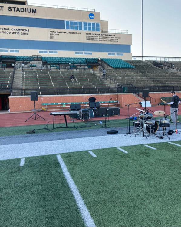 FcaNwmo's tweet photo. 2 hours until Fields of faith! Bundle up, it’s chilly! We plan to have some hot chocolate though! Shoutout to Calvary Chapel for leading our worship tonight! They have been here since 3 getting their sound check done! Lots of free resources for those who attend! https://t.co/2qYSw5Va7P