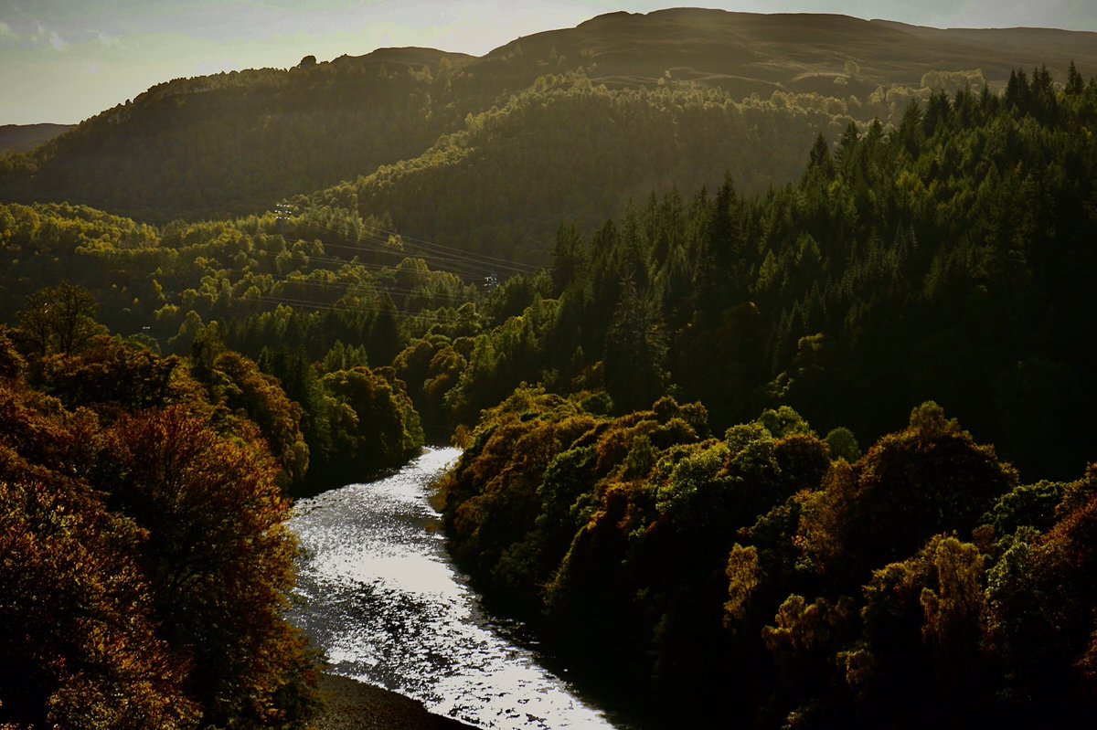 editbadger's tweet photo. A walk from Killiecrankie Visitor Centre up the River Garry gorge to the footbridge and road bridge and then on to the Linn of Tummel #Killiecrankie #RiverGarry #GarryBridge #BigTreeCountry #Perthshire #LinnOfTummel #RiverTummel #Autumn #Scotland #Highlands #LandscapePhotography https://t.co/8uw1VmTxcq