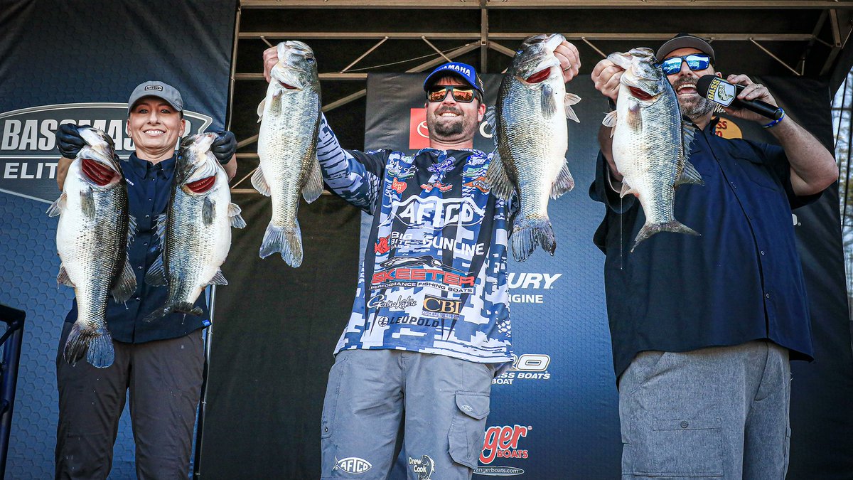bassmaster's tweet photo. Daily Limit: Elites complete biggest year ever 👇

https://t.co/4Q1ABEZP5f

#Bassmaster #BassElite https://t.co/QQ4LY9XQBS