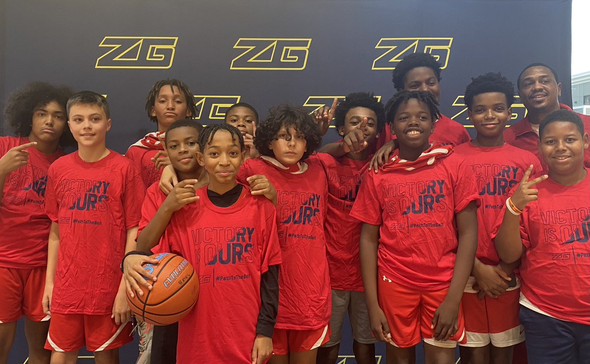 zg_newengland's tweet photo. So many โญ๏ธs on this highly talented @CentralXtreme 7th grade team
The chemistry was โฌ๏ธ โฌ๏ธ in their ๐ game as they were able to pull away in the second halfโฆ and are now CHAMPS #ZGFallBrawl https://t.co/MG3t3xMShS