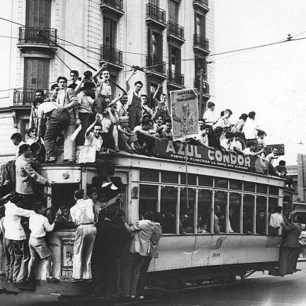 La organización vence al tiempo.

archivoperonista.com