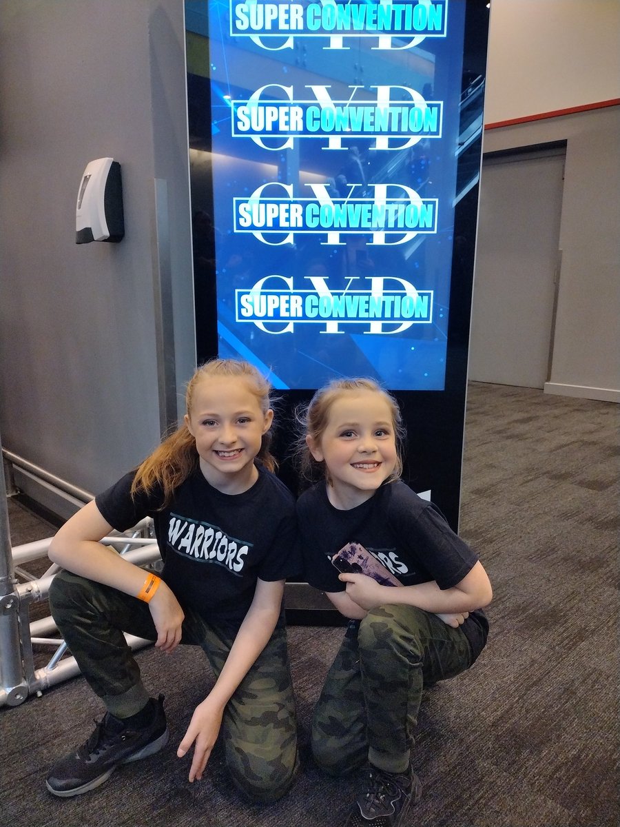 FldDance's tweet photo. Belle &amp; Chloe (members of FLD Street Dance Academy) at Can You Dance Live Super Convention, M&amp;S Bank Arena, Liverpool representing @FldDance
.
.
🔥Warriors Crew🔥
@BHCohort2224 @BH_Mrs_McCarthy @bh_office #fldstreetdanceacademy #hiphop #streetdance #wigan #dance @CanYouDance_uk https://t.co/bzGfRALNlr