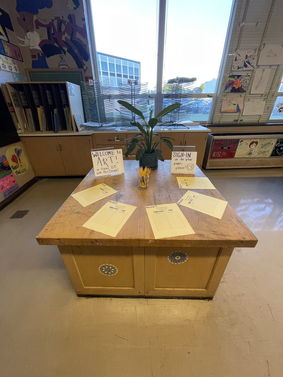 MissDressel's tweet photo. Back to School Night… students creating incredible projects and I attended AENJ and hosted my own workshop! https://t.co/mlmGKlV4C0
