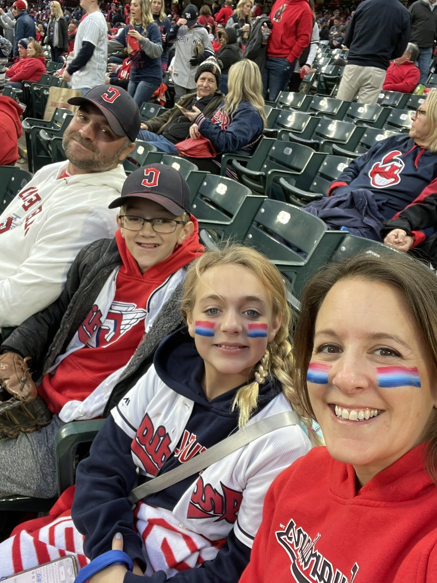 kimielton's tweet photo. We’re ready for a W!  Let’s end this tonight! @CleGuardians #ForTheLand https://t.co/meDvbDmVlK