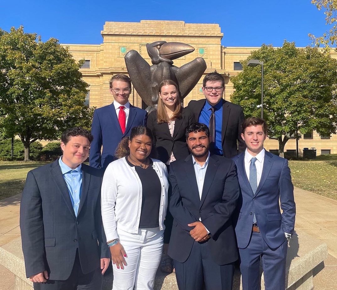 ⚖️KU MOCK TRIAL TOURNAMENT⚖️

All of our teams competed at their first tournament this weekend, and had a strong finish. Team 1920 Jayhawks and team 1941 Jayhawks will be traveling to Drake next weekend for another exciting competition, rock chalk!