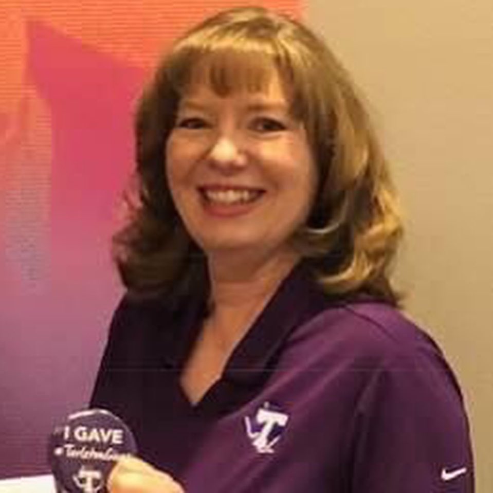 LathesTowns's tweet photo. #HappyNationalBossesDay to ones that take on the challenge of mentoring, leading, and encouraging me! #MommaT #TownsBlessed #TarletonStrong https://t.co/BT8hi2KP8M