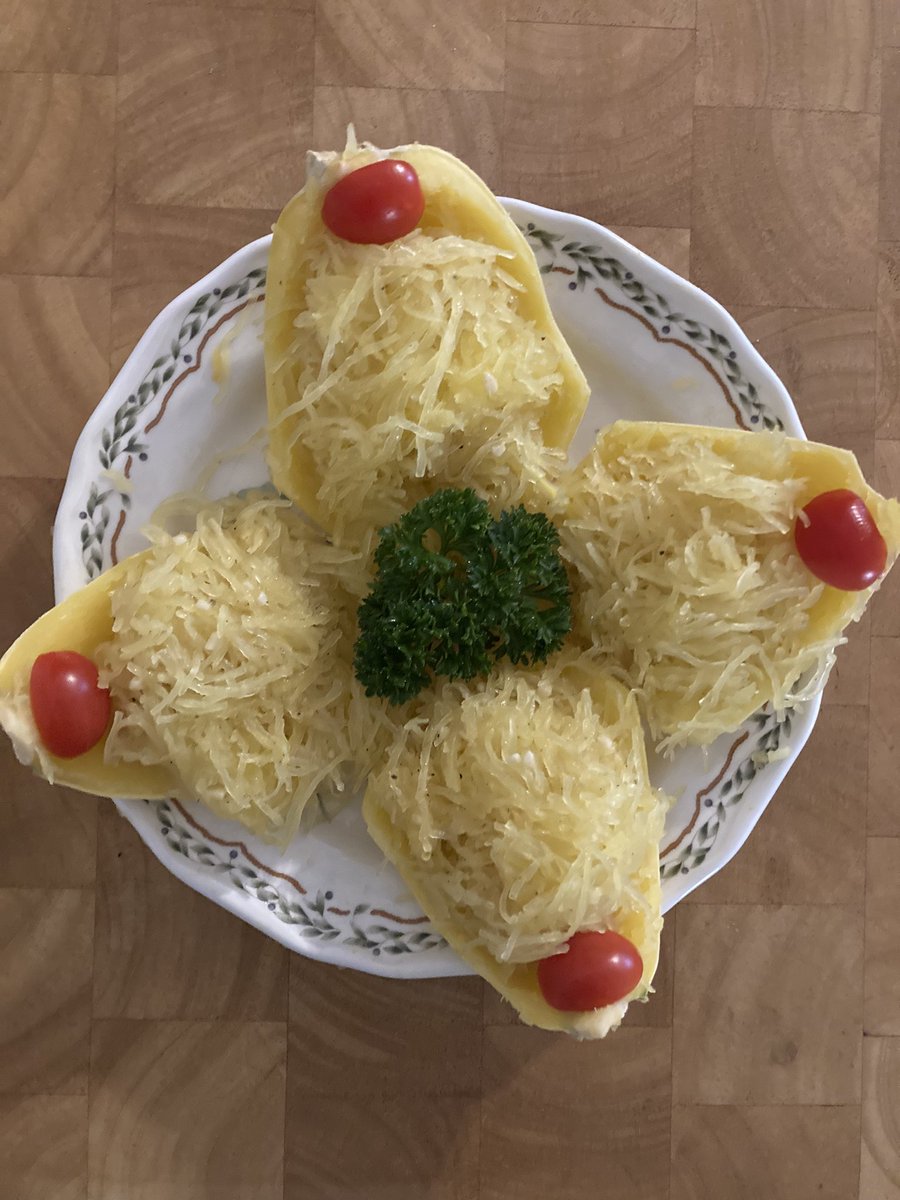 chefdepot's tweet photo. What is this vegetable?  #USA 100% 🇺🇸 #recipes  #follow the #chefs 👨🏼‍🍳 #eating at resorts ,
#food #cooking #desserts  #baking 🔪#organic #food  #cook https://t.co/BlykiGyb2H
