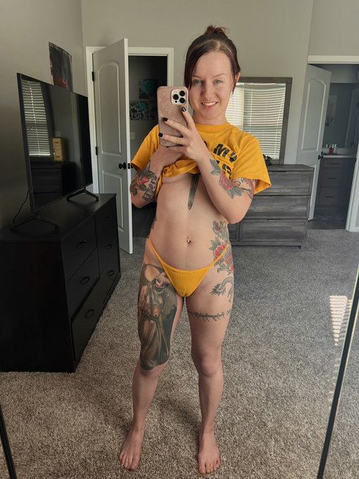 This was too spicy for Instagram ? #nsfw https://t.co/zekRqYwum6