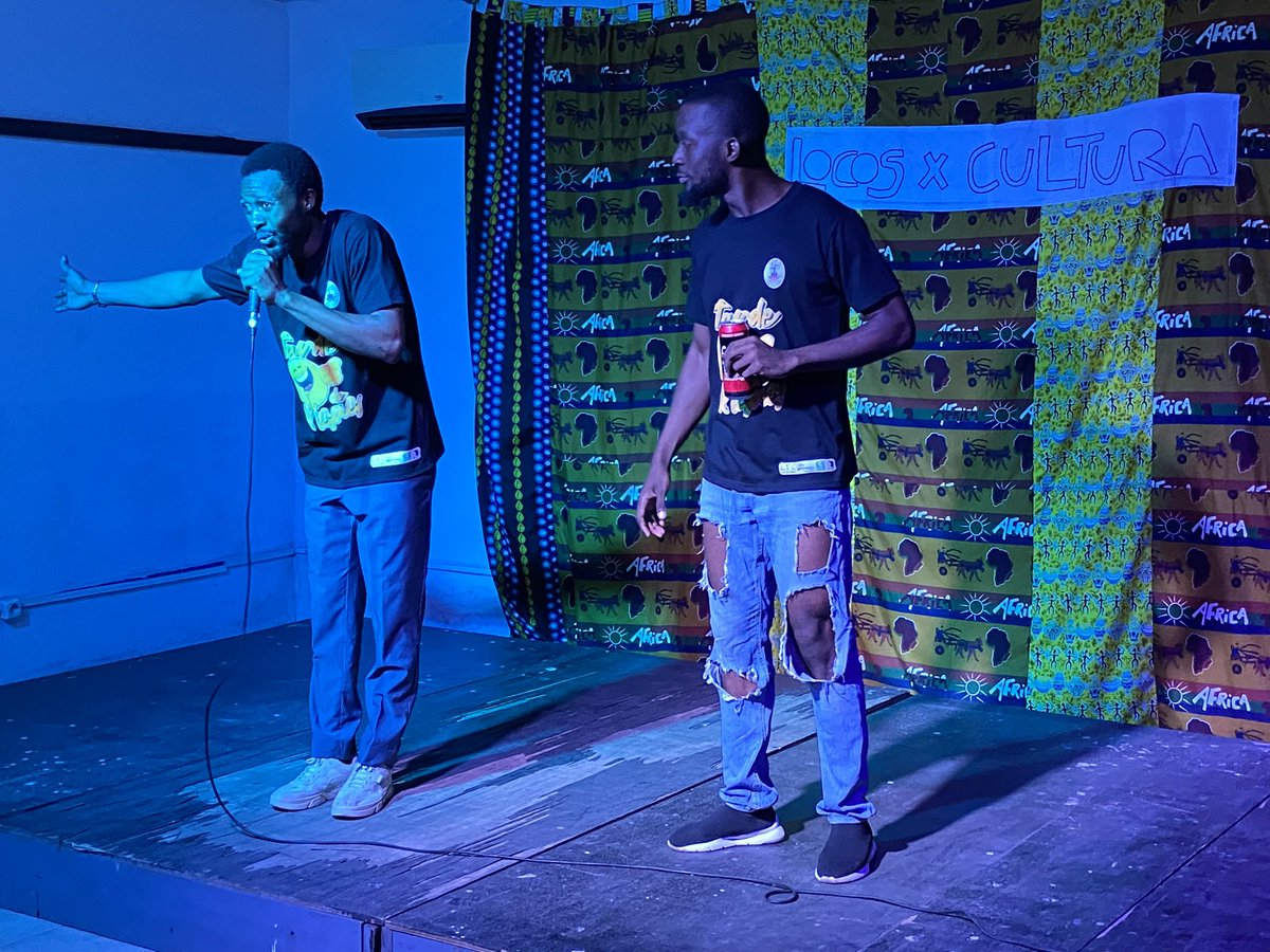 Locosporcultura's tweet photo. Fue una tarde interesante… #Tarde_de_Risas de #Energia_Bantu, @EticulturaG @Locosporcultura #Azul @biyeyema y más https://t.co/j4w2QHrTRR