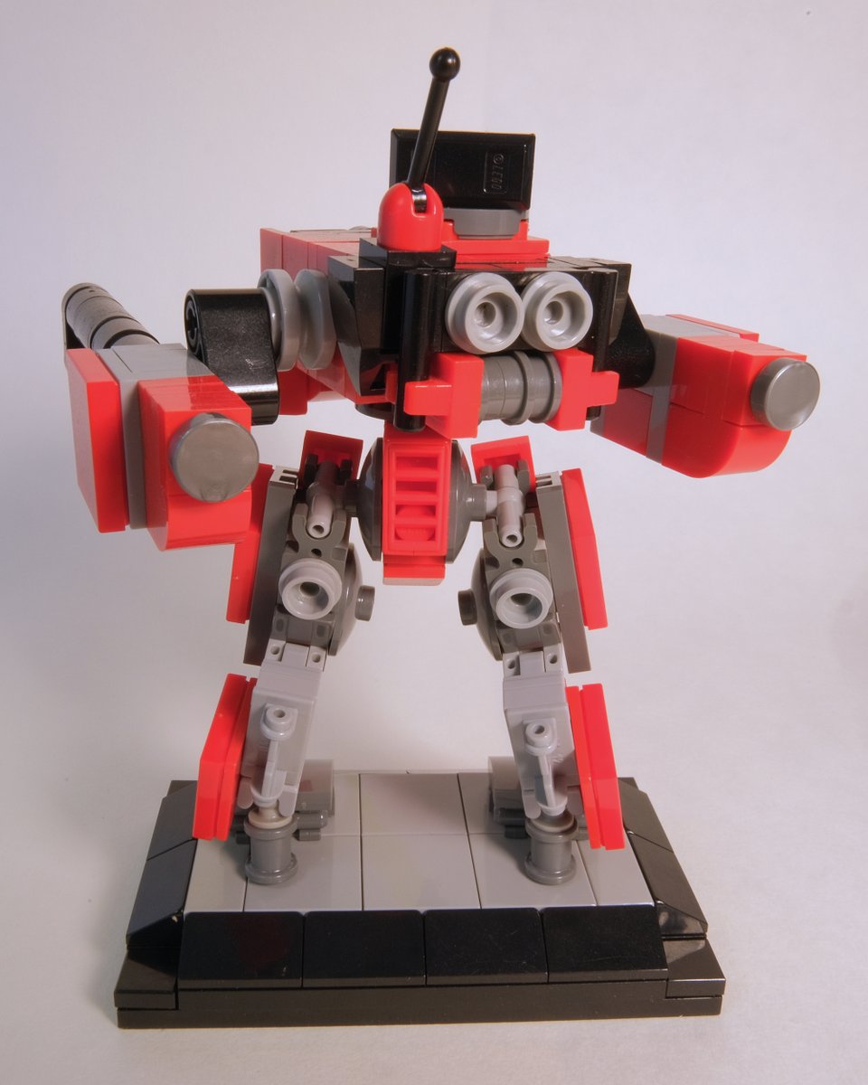 AlcomIsst's tweet photo. AG-08 GLAIVE

Got inspired to create some mechs for Mobile Frame Zero. I built a pair of generic Hi-Legs with minimal modifications. The Glaive in the middle is my own design with some BattleTech influences. #MFZ #MF0 https://t.co/CnU7llKVib