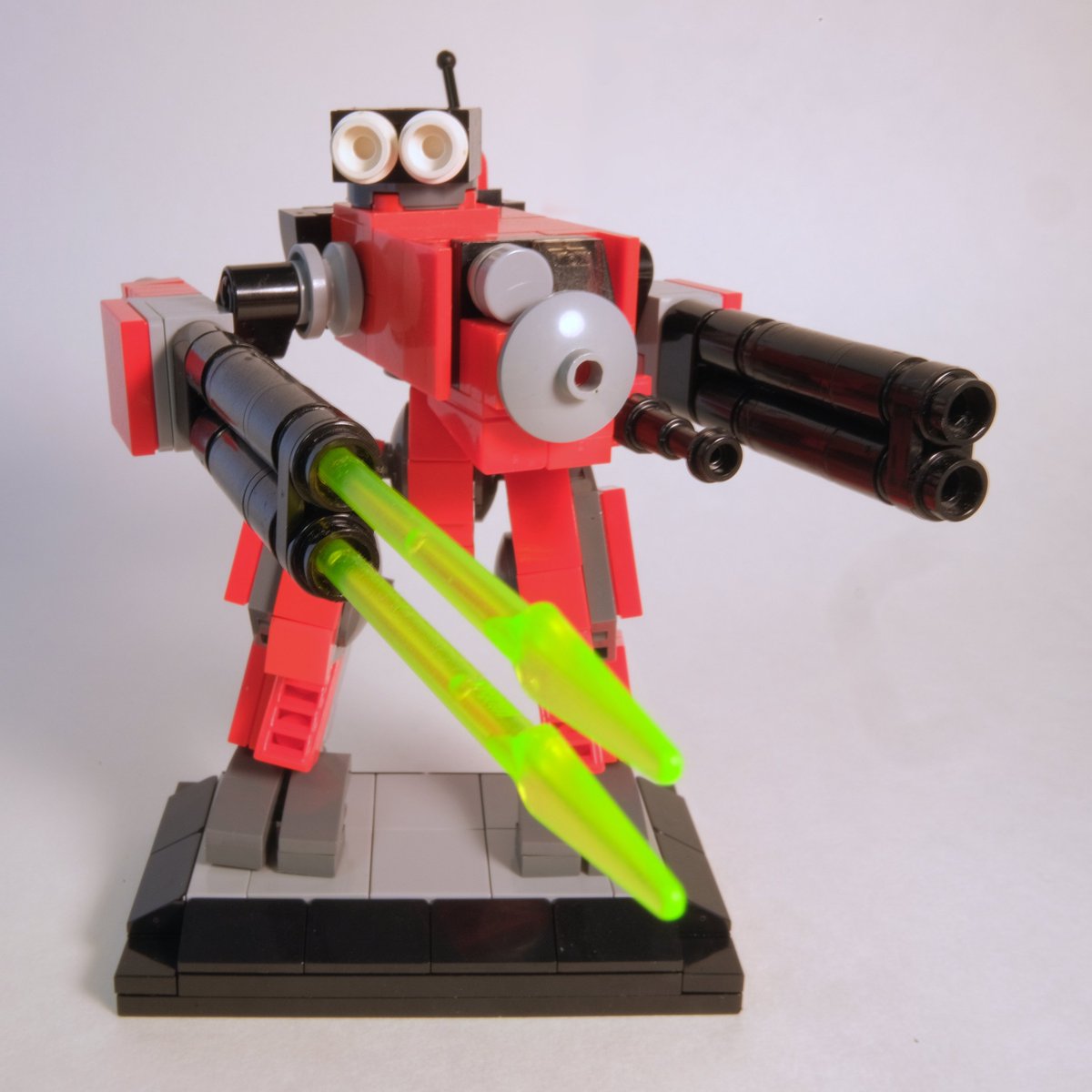 AlcomIsst's tweet photo. AG-08 GLAIVE

Got inspired to create some mechs for Mobile Frame Zero. I built a pair of generic Hi-Legs with minimal modifications. The Glaive in the middle is my own design with some BattleTech influences. #MFZ #MF0 https://t.co/CnU7llKVib