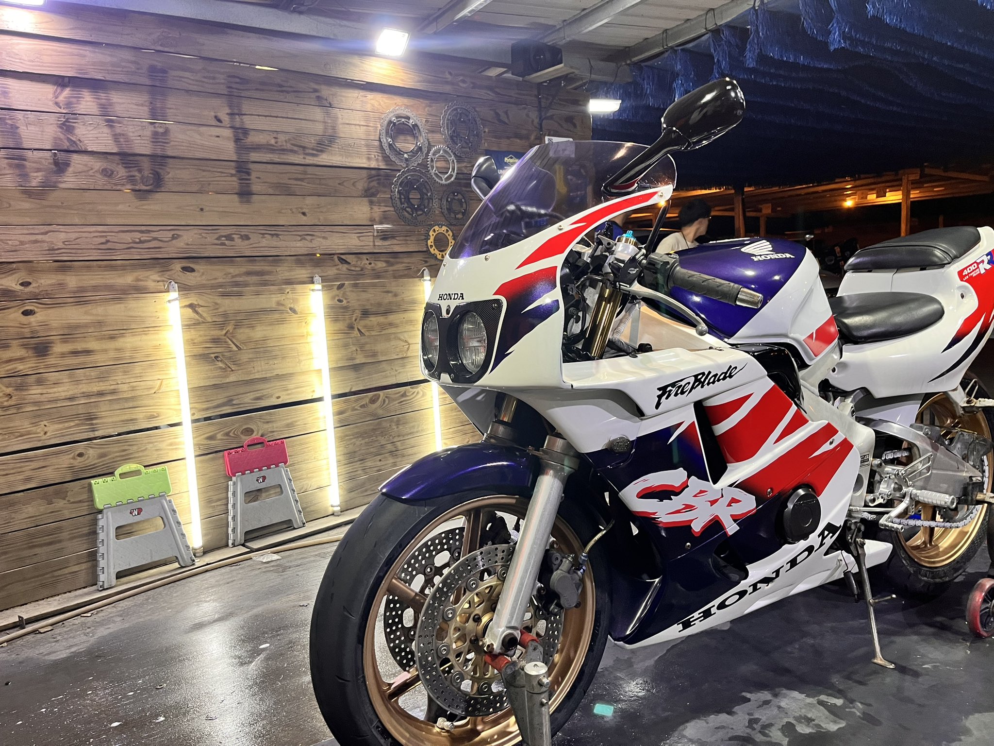 ホンダ 多分 Cbr400rr 機種番号 値下げしました Ky2