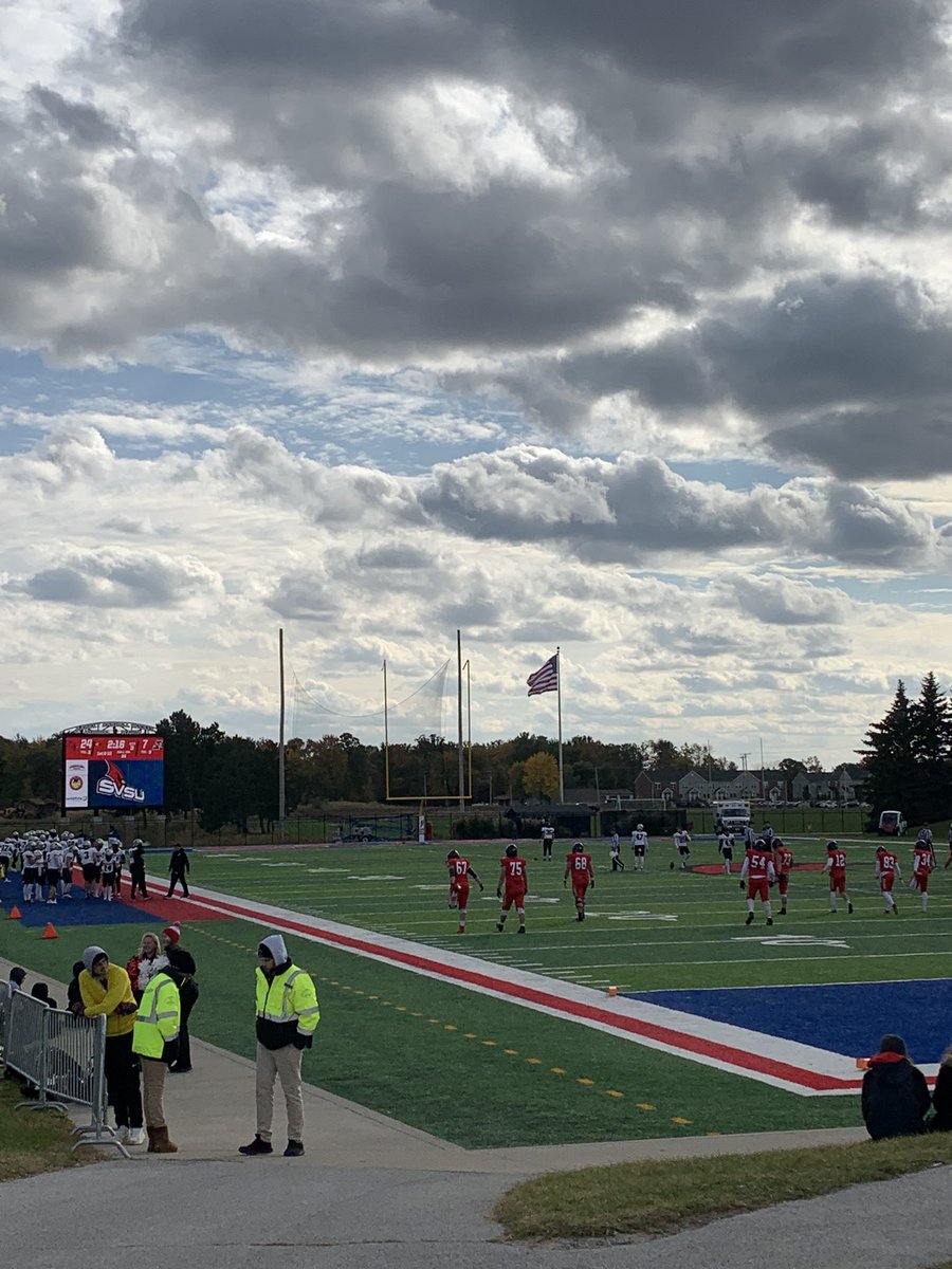 Thank you @svsu_football @McKeownDB @rbrady1313 @CoachLaca for having me out for the game day visit.