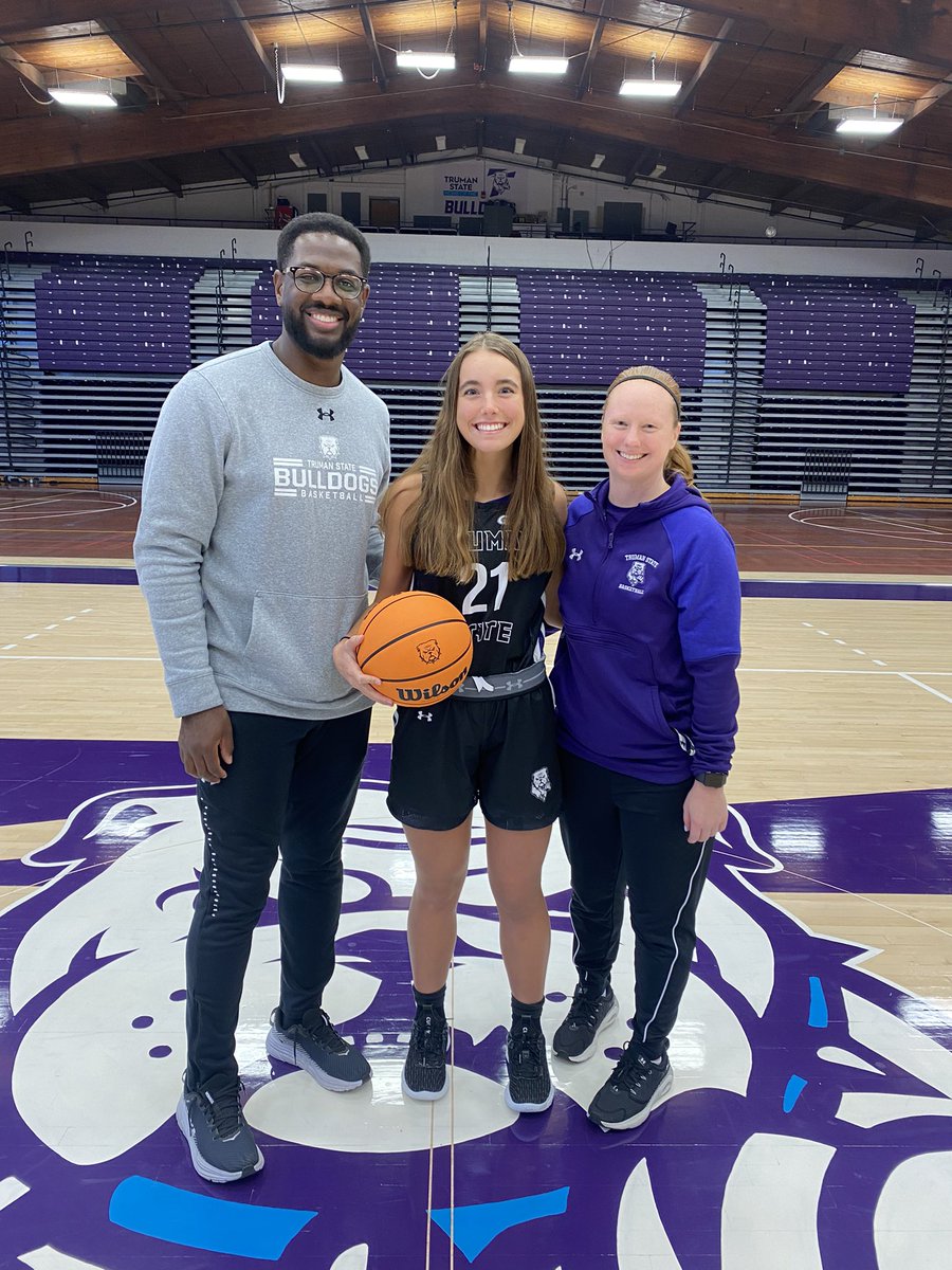 kaylareis_'s tweet photo. I had an amazing day yesterday at Truman State University! Thank you to the coaches for a great unofficial visit! @CoachTheoDean @CoachAmyBriggs @Truman_WBB https://t.co/PI8jv4wjWc