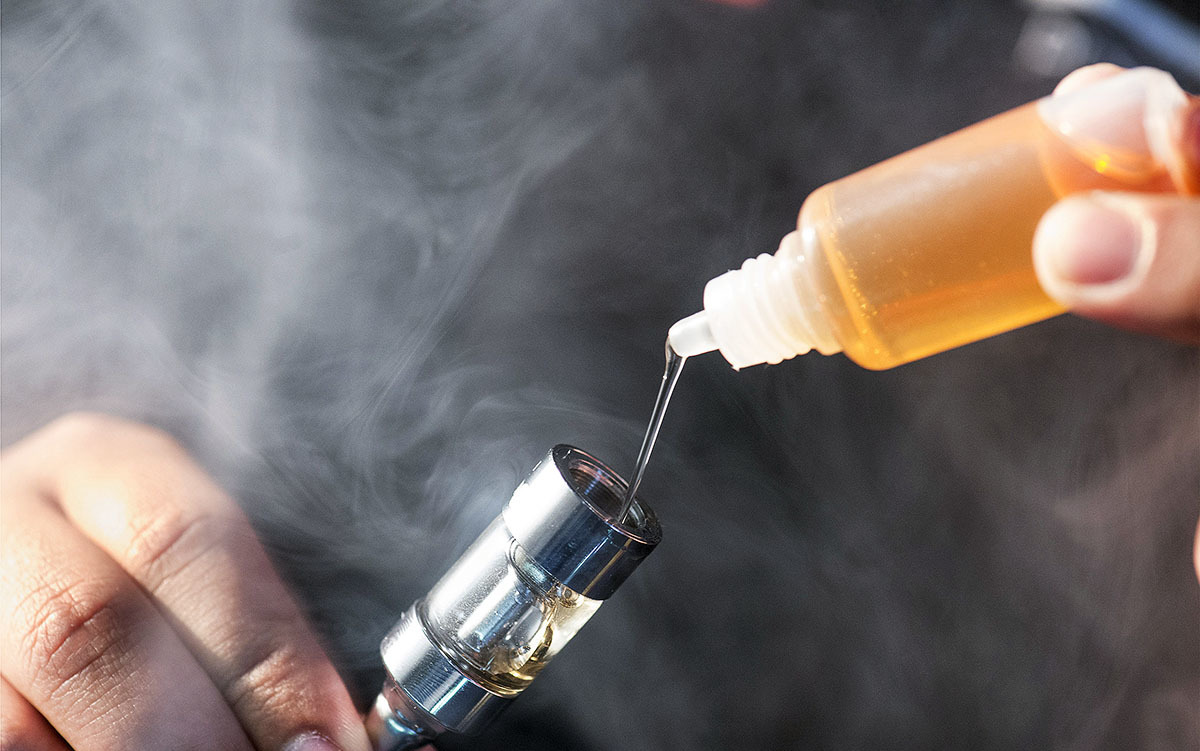 KelleyCorbett14's tweet photo. The flavoring of electronic cigarettes is heavily associated with appealing to a younger age demographic. It’s time to address the concerning effects of these additives and stop the targeting of children in e-cigarette advertising. #nurs638 @ParentsvsVape @TobaccoFreeKids https://t.co/ElMPkdJioF