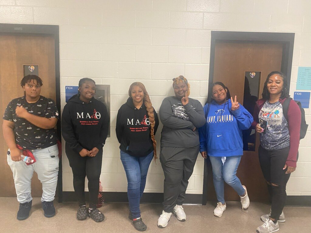 Look at these awesome members of our Academic Bowl Team! Ms. Shivers and her cool kids representing <a href="/Banneker_HS/">Banneker HS</a> at the Academic Bowl Yesterday! #BeEmpowered <a href="/FultonCoSchools/">FultonCountySchools</a> <a href="/CherisseCamp/">Cherisse Campbell, Ed.D</a> <a href="/jasonjstamper/">Jason Stamper, EdD</a>