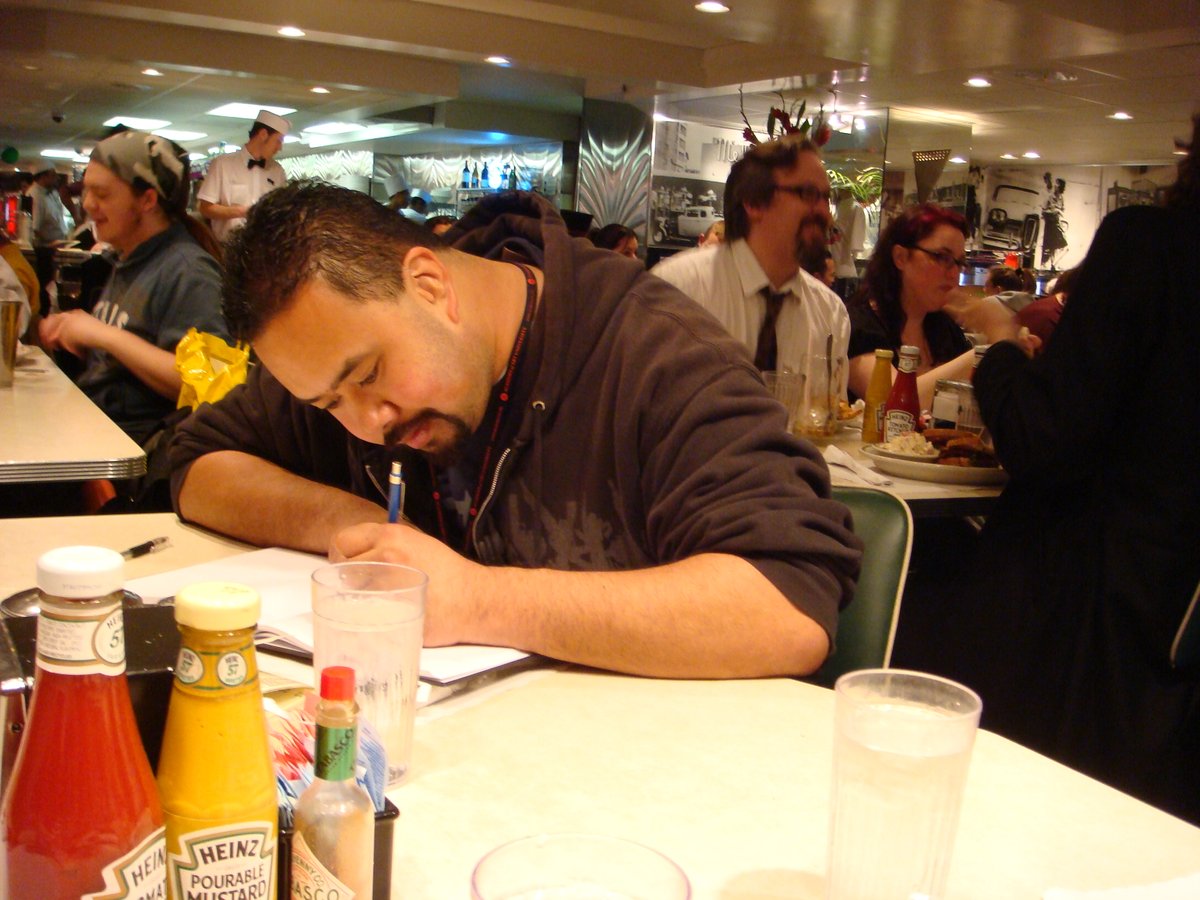 MethodChan's tweet photo. He was the kindest, good-natured guy. He was always quick to lend a hand and never said a bad word about anyone. He was just a good dude. I will miss him dearly and I know I'm not alone in that.

Rest in peace, Vincent. #VincentKukua https://t.co/AZg9LdRWuf