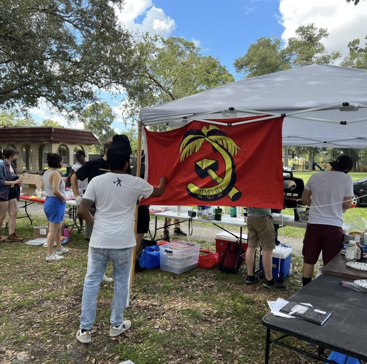 TropCommunists's tweet photo. Thank you for 100 weekends! A huge round of applause to all our friends, comrades, and community supporters who came out to celebrate with us.
We are so thankful to have had the opportunity to spend so much time serving and growing with the people. https://t.co/DOc3ebc2Iw