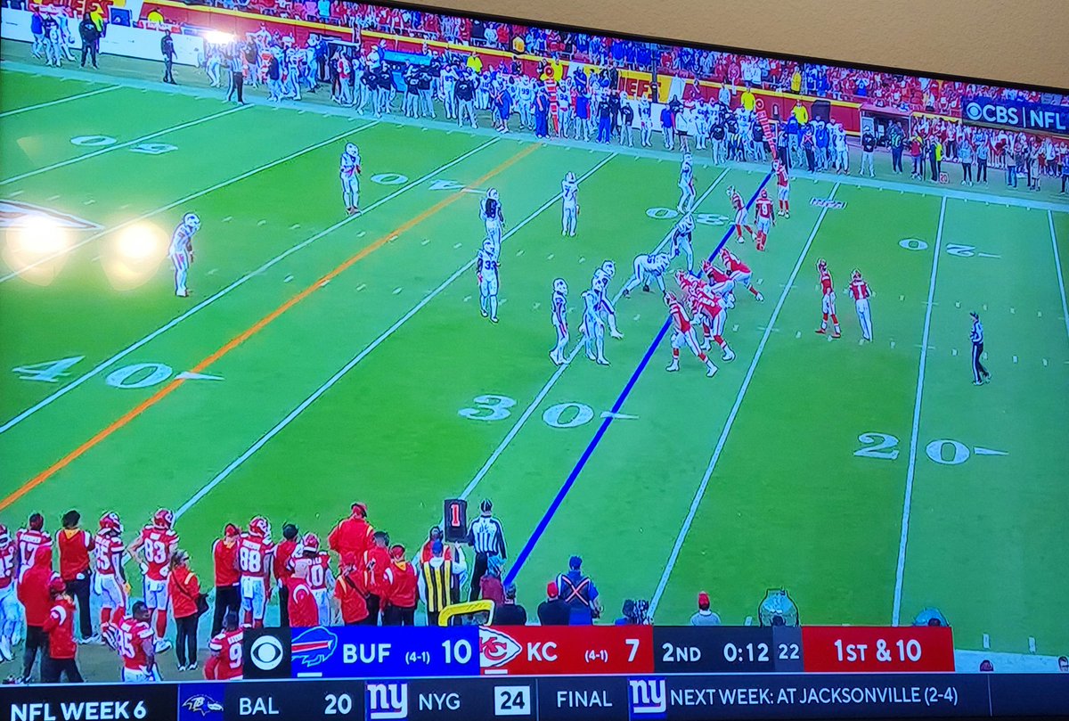 yardie202's tweet photo. Before the end of the 1st half Andy Reid has his team drive down the field with :12 on the clock with 1 timeout and gets a field goal. Ron Rivera would take a knee and head into the locker room.
#scaredcoaching
#HTTC
#paddleboat https://t.co/UVi8neQ9fj