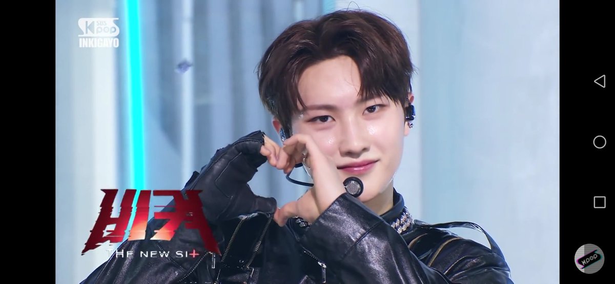 Castle_J_mcnd's tweet photo. He's the cutest and cutest in the world!! 😭😭♥♥ He's so cute that my heart melts ♥♥♥♥

#TNX #TaeHun #최태훈 https://t.co/C97ggEWicv