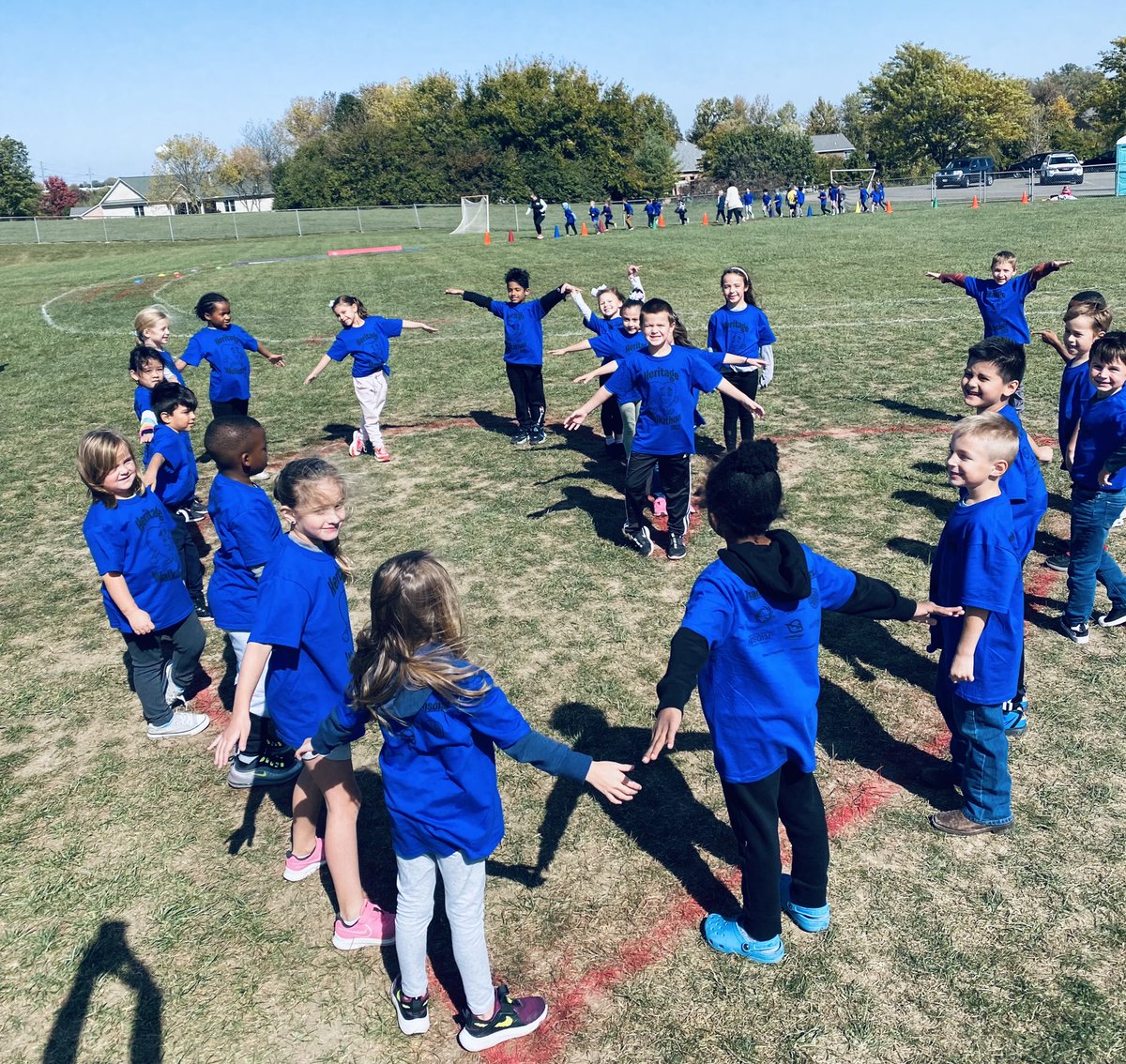MrsU_1stGrade's tweet photo. A big shout out to @pto_heritage for a fabulous #HECSwalkathon and Spirit Week! #TeamU had a blast! A special thank you to all our adult helpers. So happy to spend the afternoon with you! @HeritageECS #HECSmagic https://t.co/7wiUNwNnY3