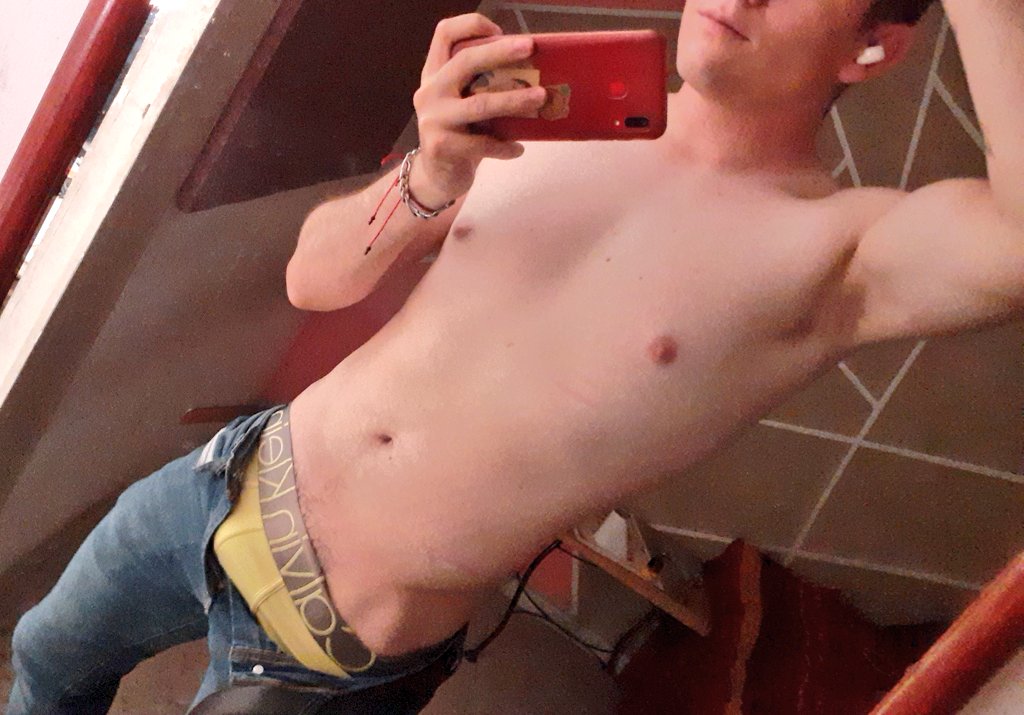 RomMartCue's tweet photo. Dale RT 

@EncuentroGayMty https://t.co/pULHJLRInm
