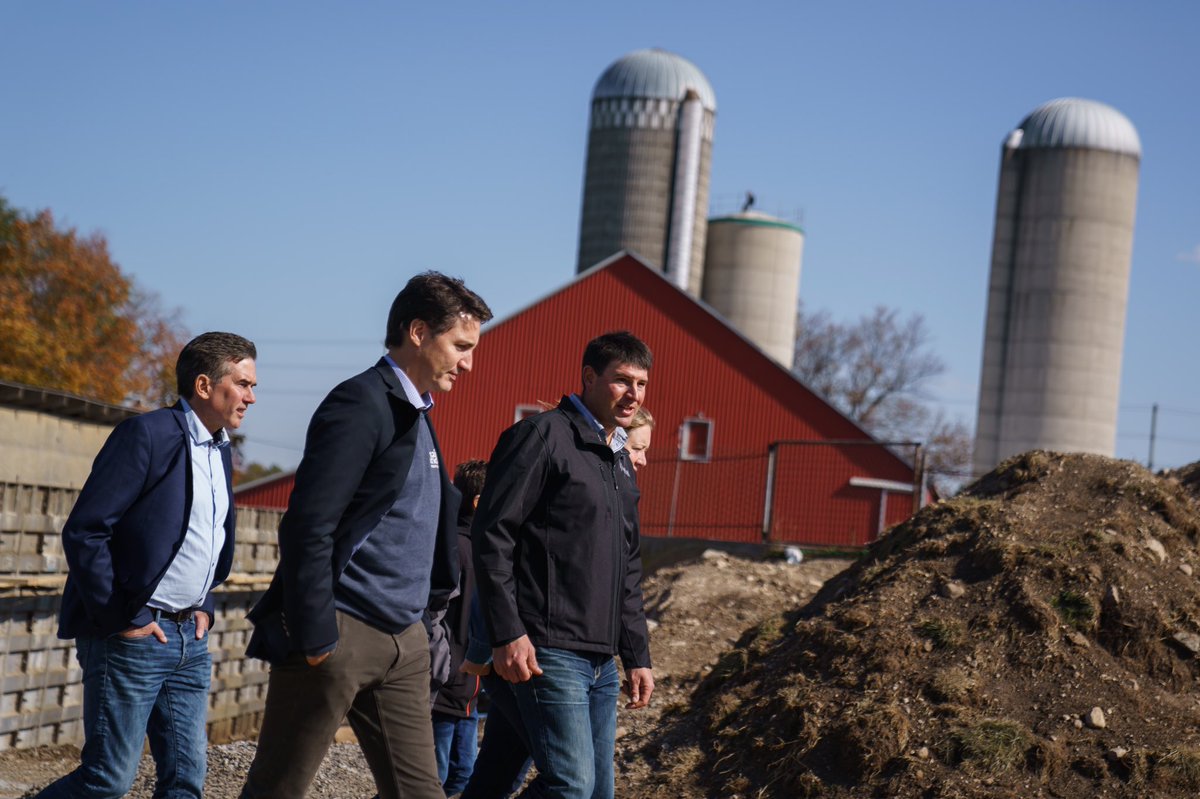 MarkCarney_Ego's tweet photo. Choking off resources for farmers has always been our top priority.
That's why we're announcing new subsidies for the #CricketFactory in London ON, and an 80% tax on farmers who produce anything other than bugs.
We'll always have Canadians backs, unless they're blue collar. https://t.co/pmW2v0P4Aa