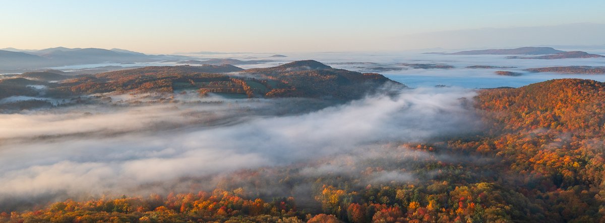 jarlathond's tweet photo. Monday, Monday, Monday... it's rough, but we are here for you serving up the very best of this weekend's @UVM_RSENR #Vermot #drone #foliage https://t.co/xnU5JMJGby