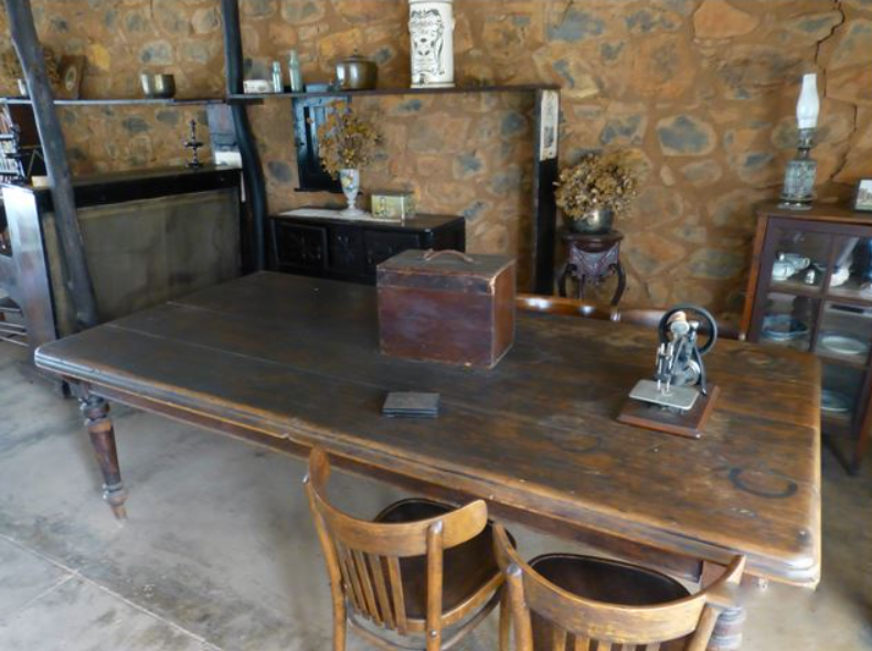 umzamocapital's tweet photo. Utopia House Museum in Mutare, Zimbabwe
#VisitMutare #VisitZimbabwe #TravelZimbabwe #TouriZim #VisitManicaland #Dangamvura #Mutare #Manicaland #Zimbabwe https://t.co/qHTOB6YnZU