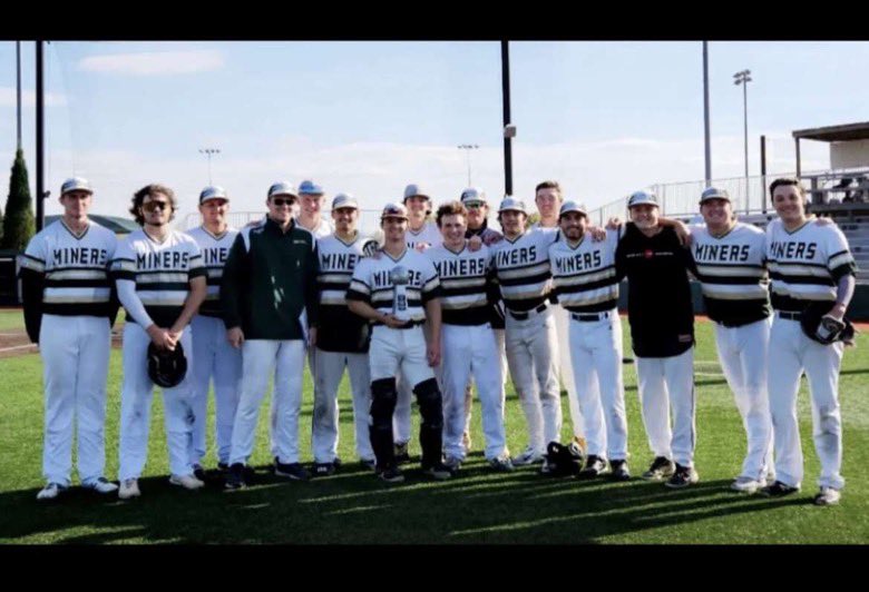 Missouri S&T Club Baseball (@most_clubbsb) on Twitter photo The Miners won 11-1 against <a href="/WayneStateBase1/">Wayne State Club Baseball</a> in the championship of the <a href="/FHFallClassic/">Flint Hills Fall Classic</a>
Thanks to <a href="/KStateClubBSB/">Baseball Club at Kansas State</a> and <a href="/FHFallClassic/">Flint Hills Fall Classic</a> for hosting us The Miners won 11-1 against <a href="/WayneStateBase1/">Wayne State Club Baseball</a> in the championship of the <a href="/FHFallClassic/">Flint Hills Fall Classic</a>
Thanks to <a href="/KStateClubBSB/">Baseball Club at Kansas State</a> and <a href="/FHFallClassic/">Flint Hills Fall Classic</a> for hosting us