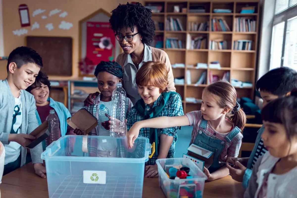 IB_EdChat's tweet image. How can our current education programmes be altered to prepare our students for the future of work? &amp;gt;&amp;gt; buff.ly/3BMPMMx

#IB #IBAPAC #ibworldschool #internationaleducation #MYP