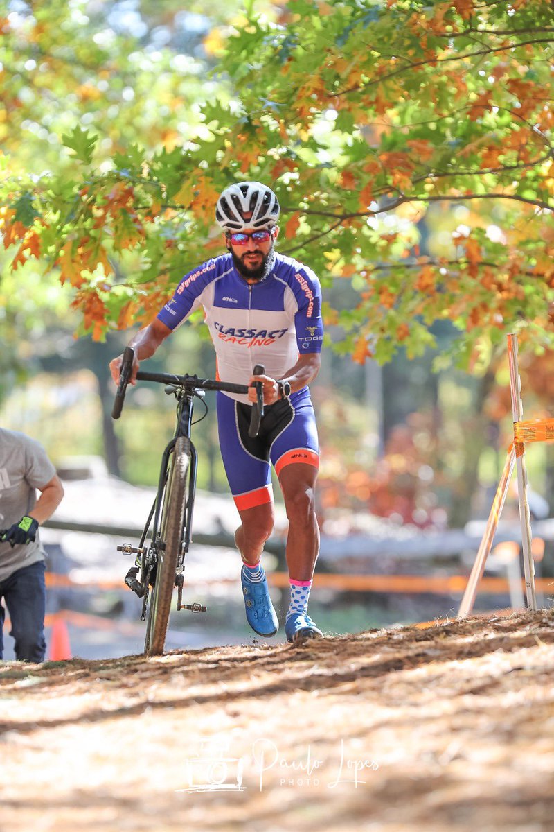classactracing's tweet photo. #bosscross had it all with a little bit of stairs, climbs and sand. A fun technical course  congratulatios to @lucianoboston first on the day in the Master 40+ CAT 1/2/3. 

#cyclocross #cx https://t.co/35Pnyh1i9C