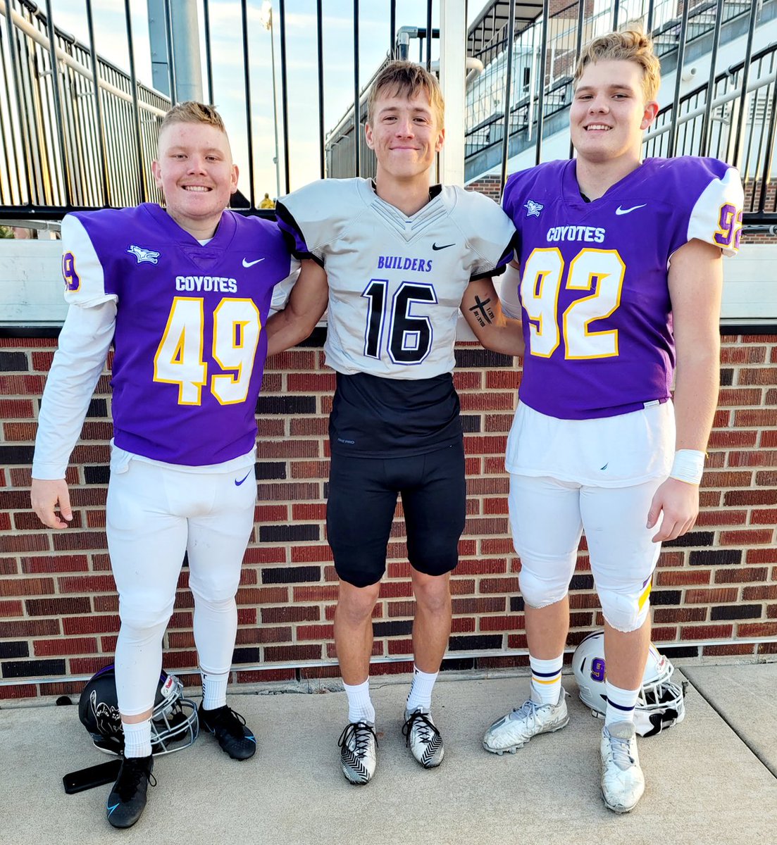 MacieAshby10's tweet photo. Just a couple of Piedmont boys representing in Kansas!!!
@coachjshall 
@CarterAshby5 https://t.co/zzbL4eS8jn
