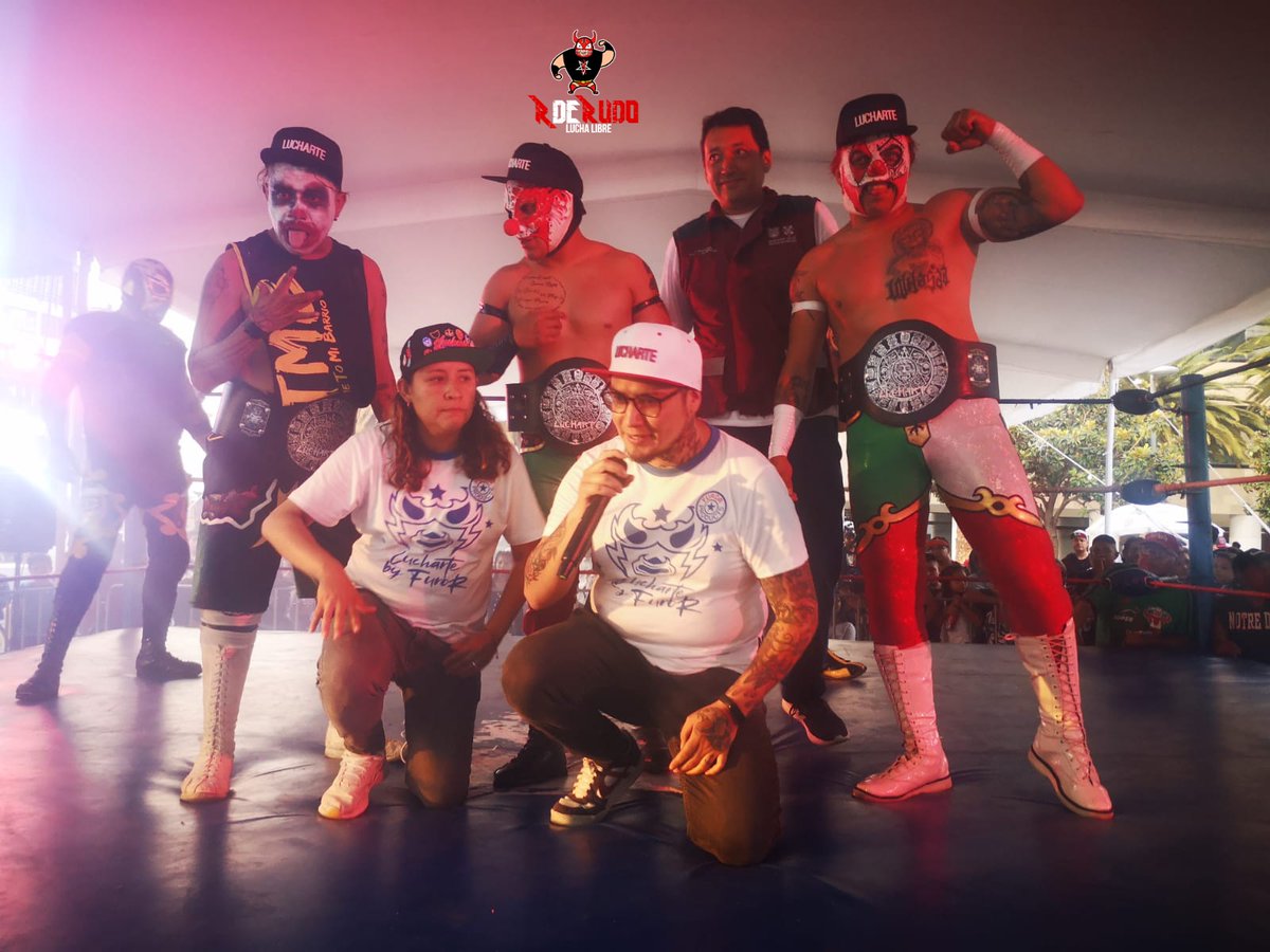 rderudolucha's tweet photo. En la lucha súper estelar por los campeonatos de tercias de #Lucharte los Payasos Pura Santa se coronaron nuevos campeones al derrotar a
Ranker, Tigre de acero y Boyka
#rderudo https://t.co/lqKmKbqQT1