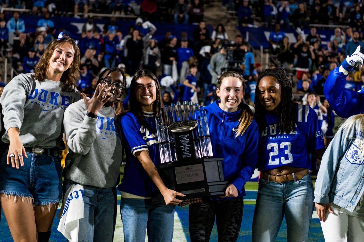 DukeTFXC's tweet photo. RING 💍 SZN 💍 https://t.co/IkOqIN5Tbm