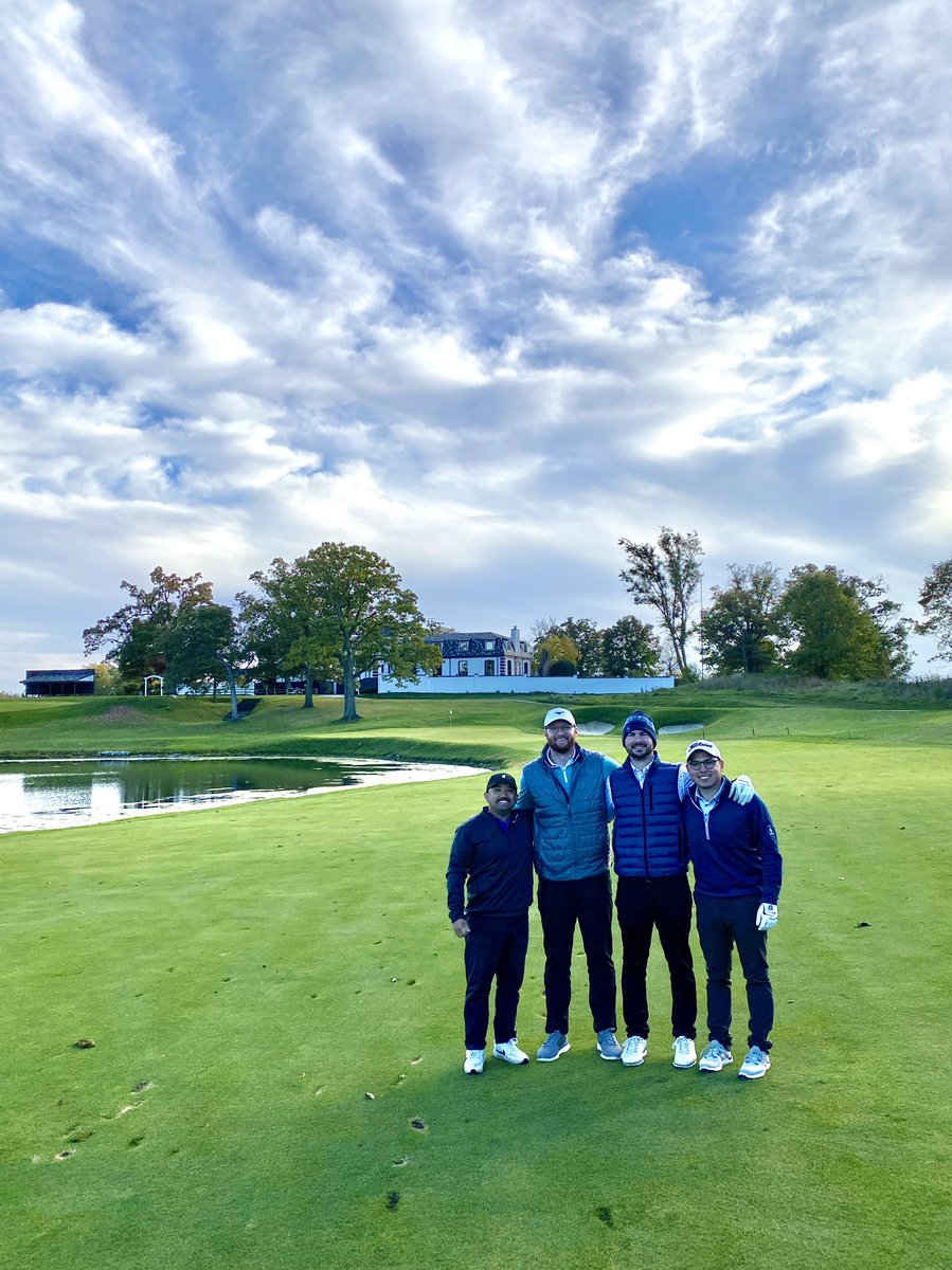 EJ1una's tweet photo. Ending the golf season with a DUB(S). #Dubsdread @CogHillGolf https://t.co/TDnI1wJaVB