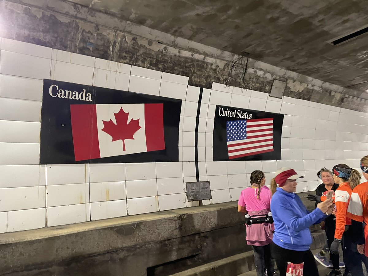 aaronjbaylis's tweet photo. Did the #freepmarathon International Half this morning. Finished well enough to get a medal, followed by a well-earned brunch at the Hudson. Running over the bridge at sunrise was awesome. Thanks to Cam for being cheerleader, photographer, and supporter in many ways ���️ https://t.co/DSkd4FF3Wg