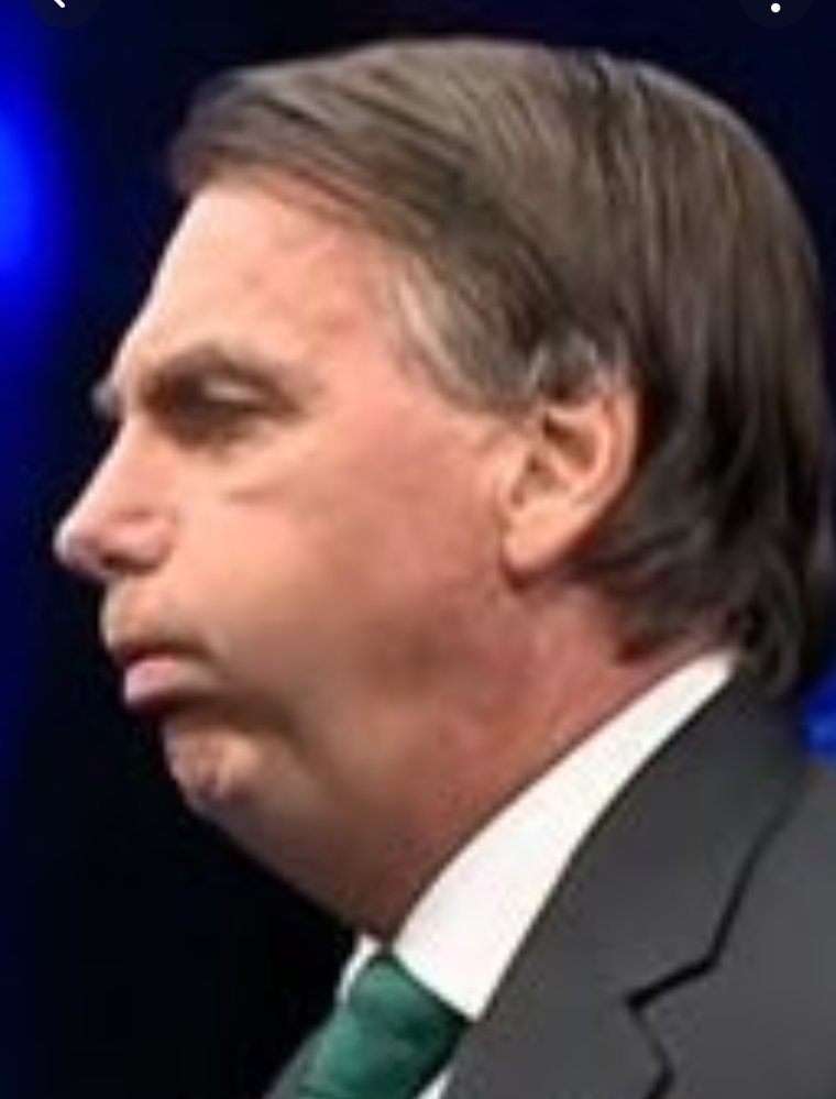 No lugar de #seulula eu pediria pra esse inominável colocar a máscara. Tá tossindo o tempo todo, pode estar de COVID. Não tomou vacina, né? 
#DebateNaBand