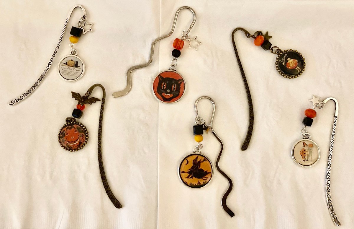 FanGirlStuff's tweet photo. Just in time for Halloween! Currently in my #etsy shop: Vintage/Retro Halloween themed double sided charm bookmarks https://t.co/cK8U7PP9mW #halloween #cat #retro #witch #holiday #skeleton #ghost #spells #vintage #jackolantern #witch https://t.co/BbArq9ITGb