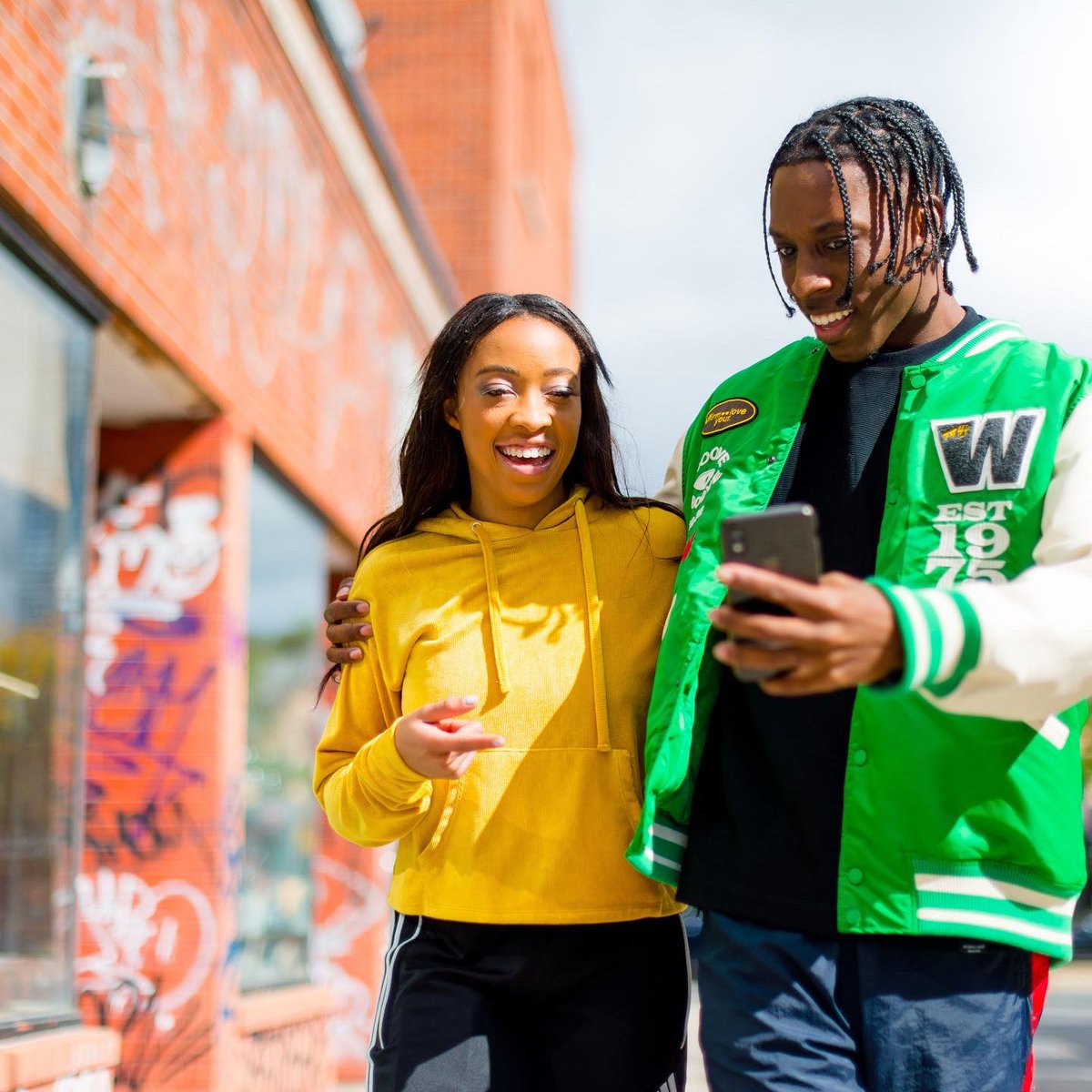 If these #bts shots could talk 😃 We are still reeling from productions happening in 🇨🇦 🇺🇸 🇦🇪 🇨🇴. We are proud to work alongside so many talented BIPOC performers, producers, musicians and creatives.
#multiculturalmarketing #creativeagency #marketingagency #behindthescenes #team