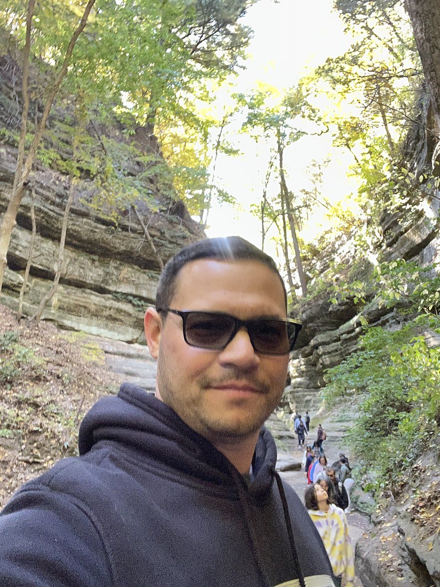BryanLopezChi's tweet photo. Starved rock near @chicago https://t.co/GWimBcaBj5