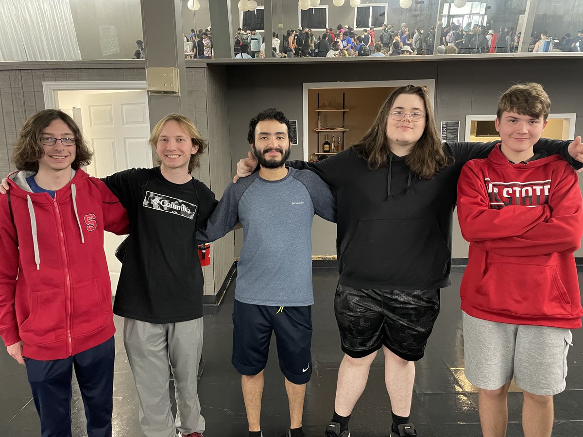BuddBudsNC's tweet photo. The Arcadian finally brought the Buddbuds together! Even though none of them could enter, we had some great runs in the PRcadian... and some team kills π #BuddBuds https://t.co/0IaoCpN6CH