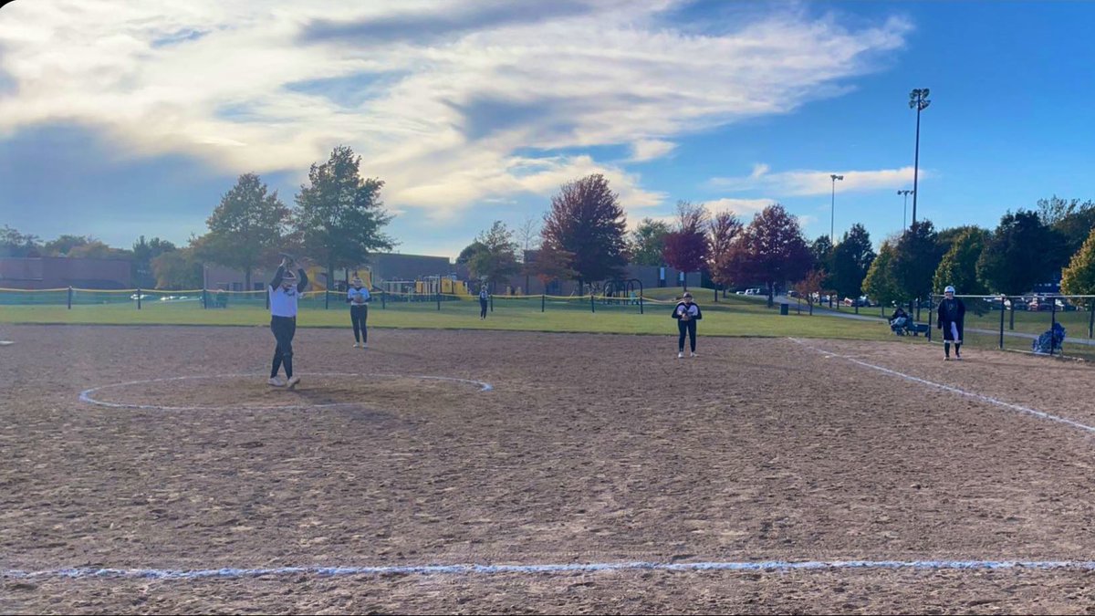 Very proud of our team for going 4-1 in the LP4U Strike-Out Cancer Showcase this past weekend. Ladies played well and had fun in the fall weather. Thanks to all the coaches that came out and watched. On to St. Louis I next weekend! 🥎