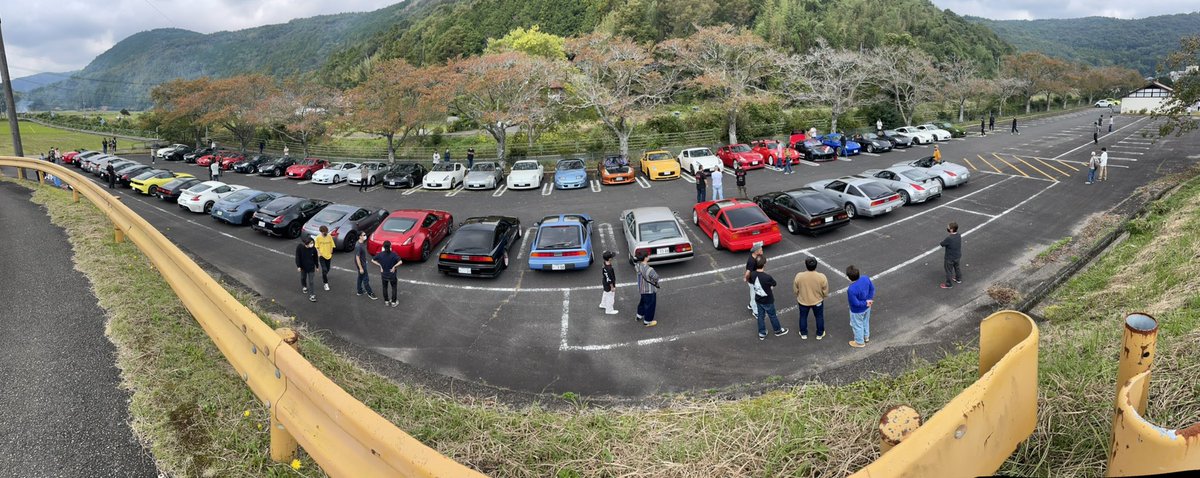 i1GbhNAAnZQHsxm's tweet photo. 初参戦で刺激的な1日やった✌️
かっこよすぎて終始口に出よったわ笑
俺もはよいじらねば💦💦
参加者の皆さんお疲れ様でした‼️
来年もよろしくお願いします🙏
#2022秋吉台Zミーティング #350z #370z #31z #32z #33z #34z #新型フェアレディz https://t.co/bGogkXoQtS