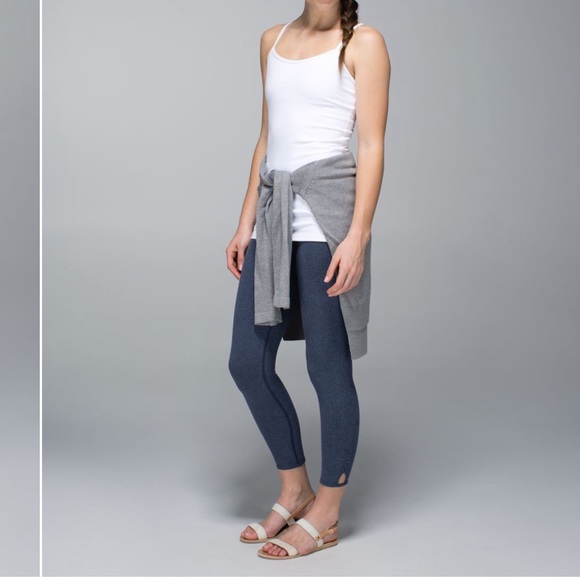 jtpesto's tweet photo. So good I had to share! Check out all the items I'm loving on @Poshmarkapp #poshmark #fashion #style #shopmycloset #vici #anthropologie #lululemonathletica: https://t.co/AkArNeyQsy https://t.co/n4PkjpyW5w